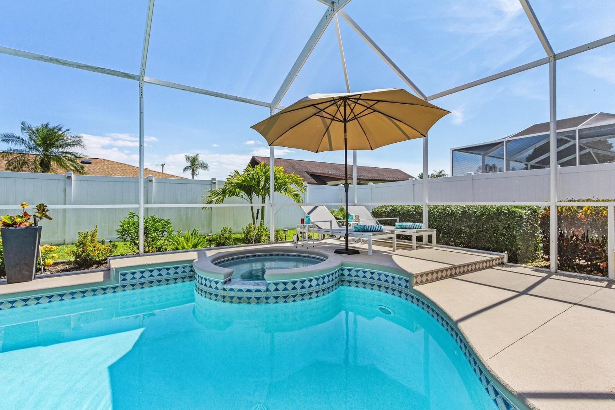 Villa-Haze, Lots Of Privacy, Solar & Electric Heated Pool And Spa Cape Coral Exterior foto
